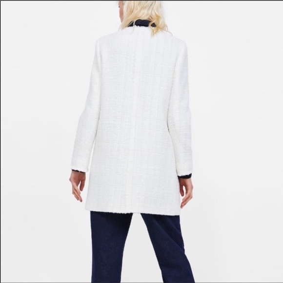 Zara Cream white Tweed coat with gold buttons - Picture 3 of 6